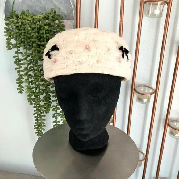 Vintage Off-White Mesh Pillbox Hat Floral Pearls - Picture 2 of 7